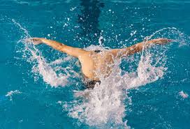 的比赛中挽 的比赛中挽